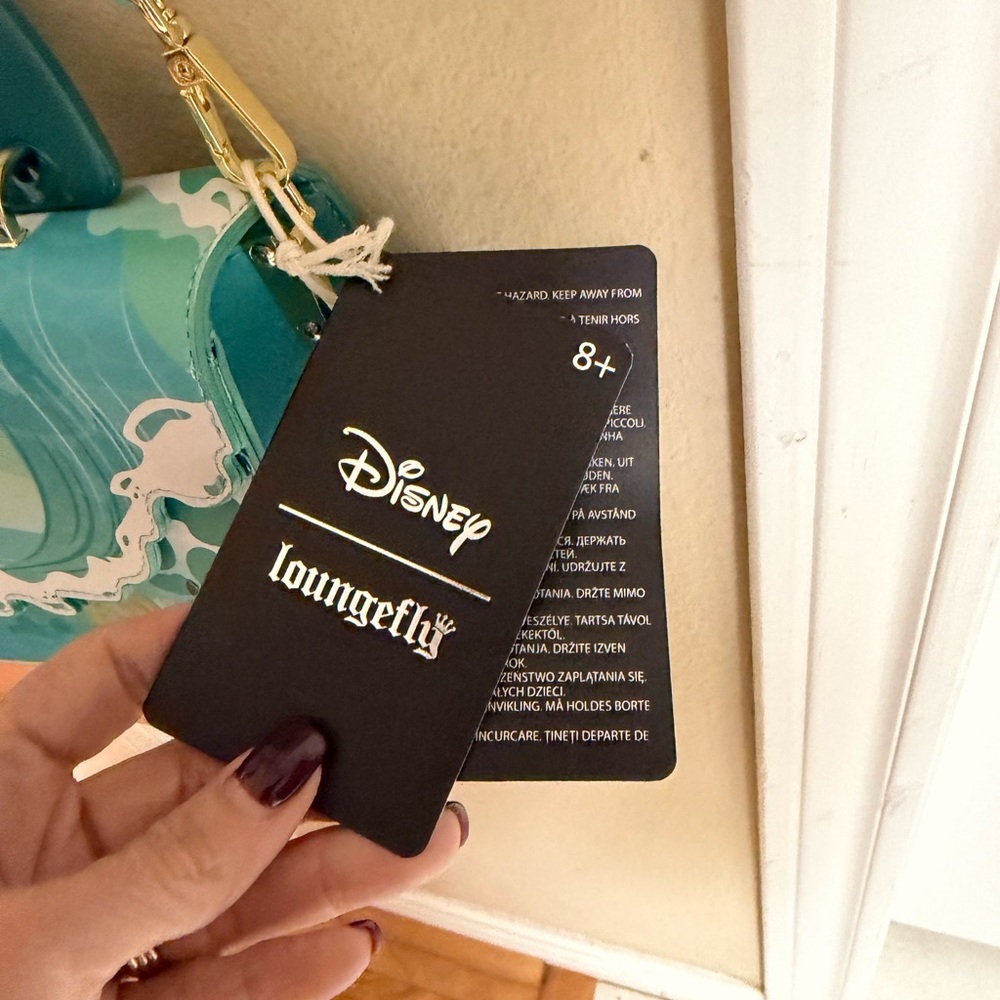 Loungefly Ocean Adventure Crossbody Bag Moana Disney - Picture 4 of 8
